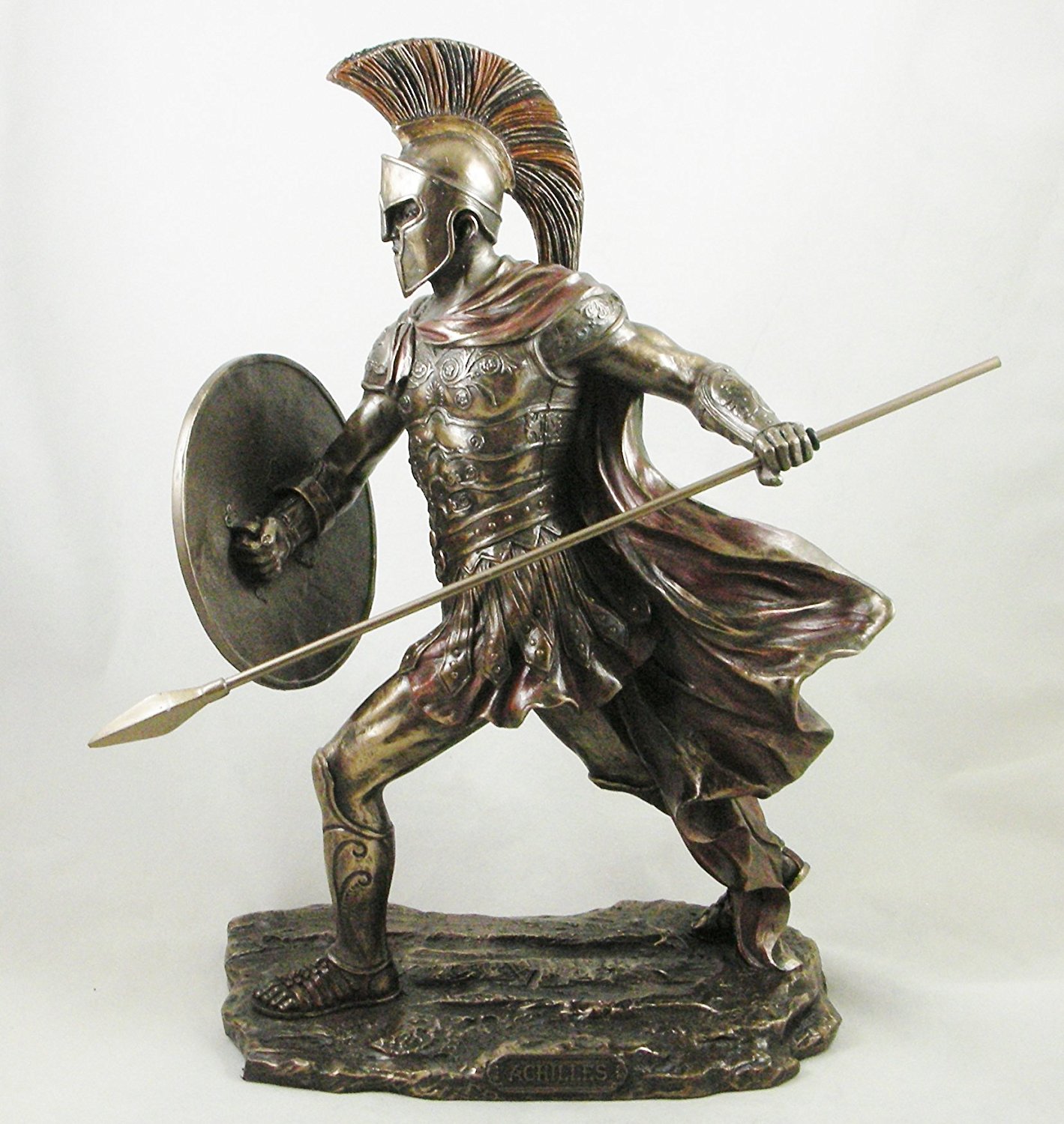 Скульптура древнего воина