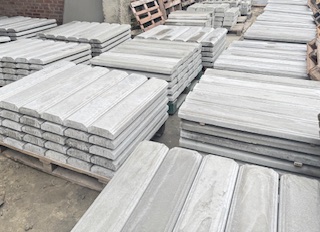 Парапет для забора на полкирпича